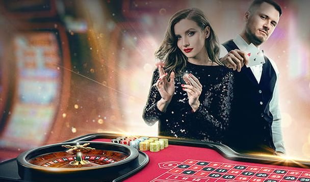 Detail turnamen menampilkan fee masuk, hadiah total, dan peserta terdaftar