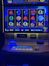 Tampilan meja Lightning Baccarat dengan opsi taruhan yang jelas